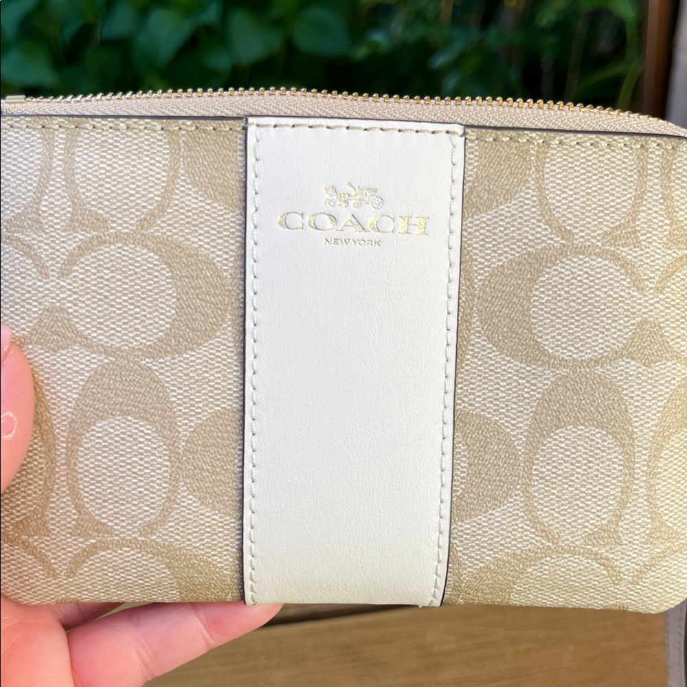 Coach Beige Signature Canvas Wristlet with White Leather Trim - Picture 10 of 11